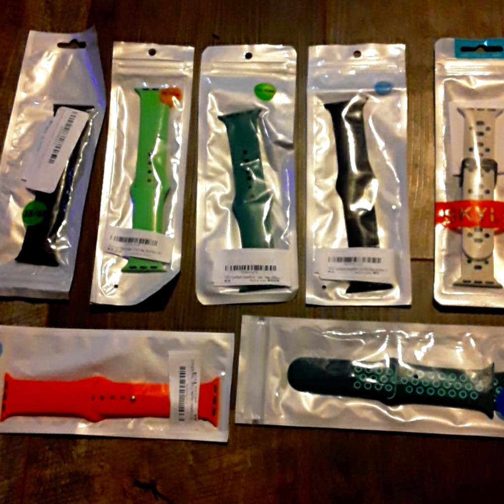 2 Iwatch wrist bands 38/40 mm